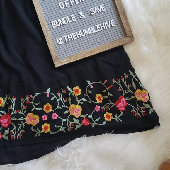 Black Multicolor Stitch Floral Embroidered Mini Dress - Picture 10 of 11